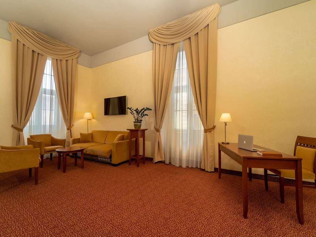 Hotel Magyar Király Szekesfehervar Quarto foto